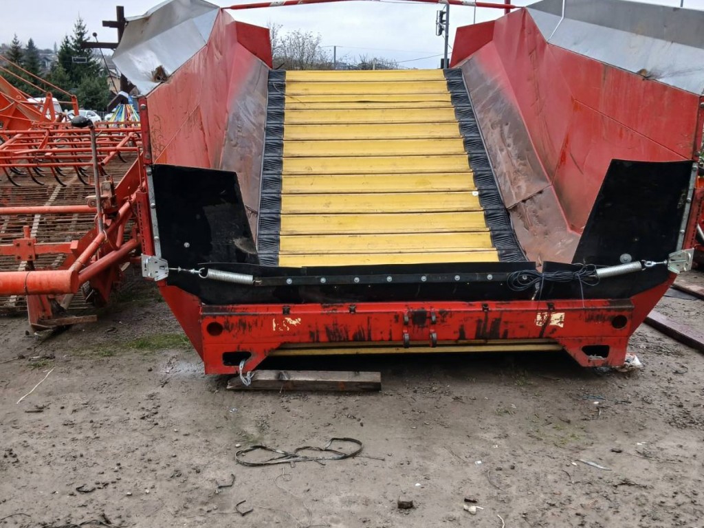 Приймальний бункер - сортувалка Grimme RH 24-60 на три фракції для овочів