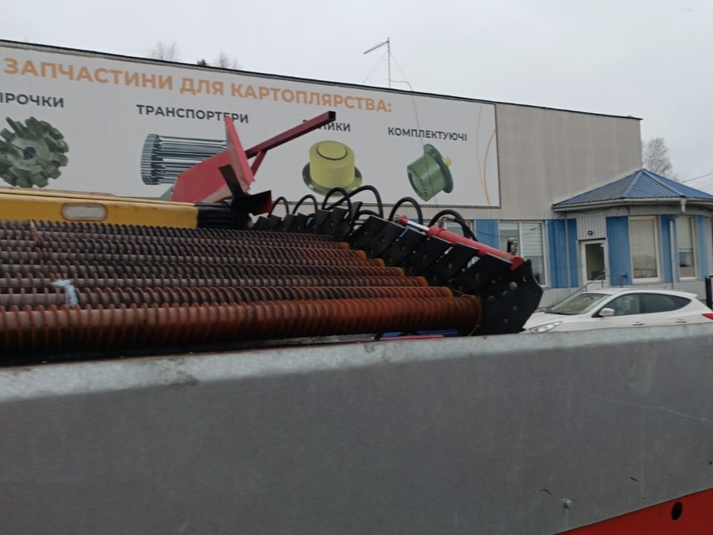 Приймальний бункер - сортувалка Grimme RH 24-60 на три фракції для овочів